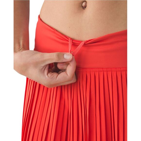 Lululemon Pleat to Street Mid-Rise Skirt *Alarming - Picture 5 of 10